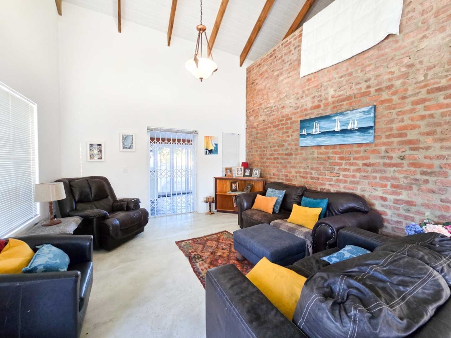3 Bedroom Property for Sale in Stilbaai Wes Western Cape